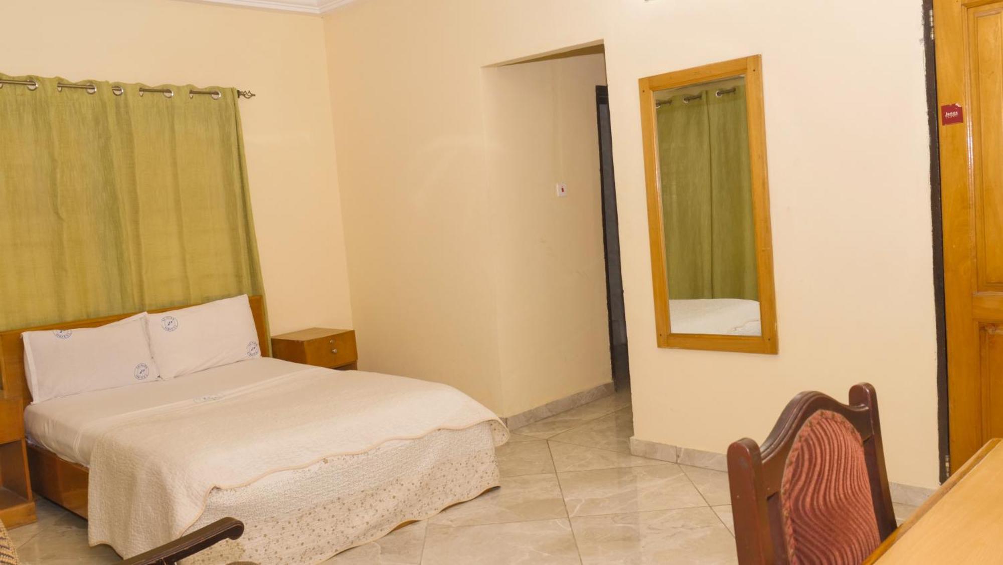 Jenos Hotels Accra Esterno foto