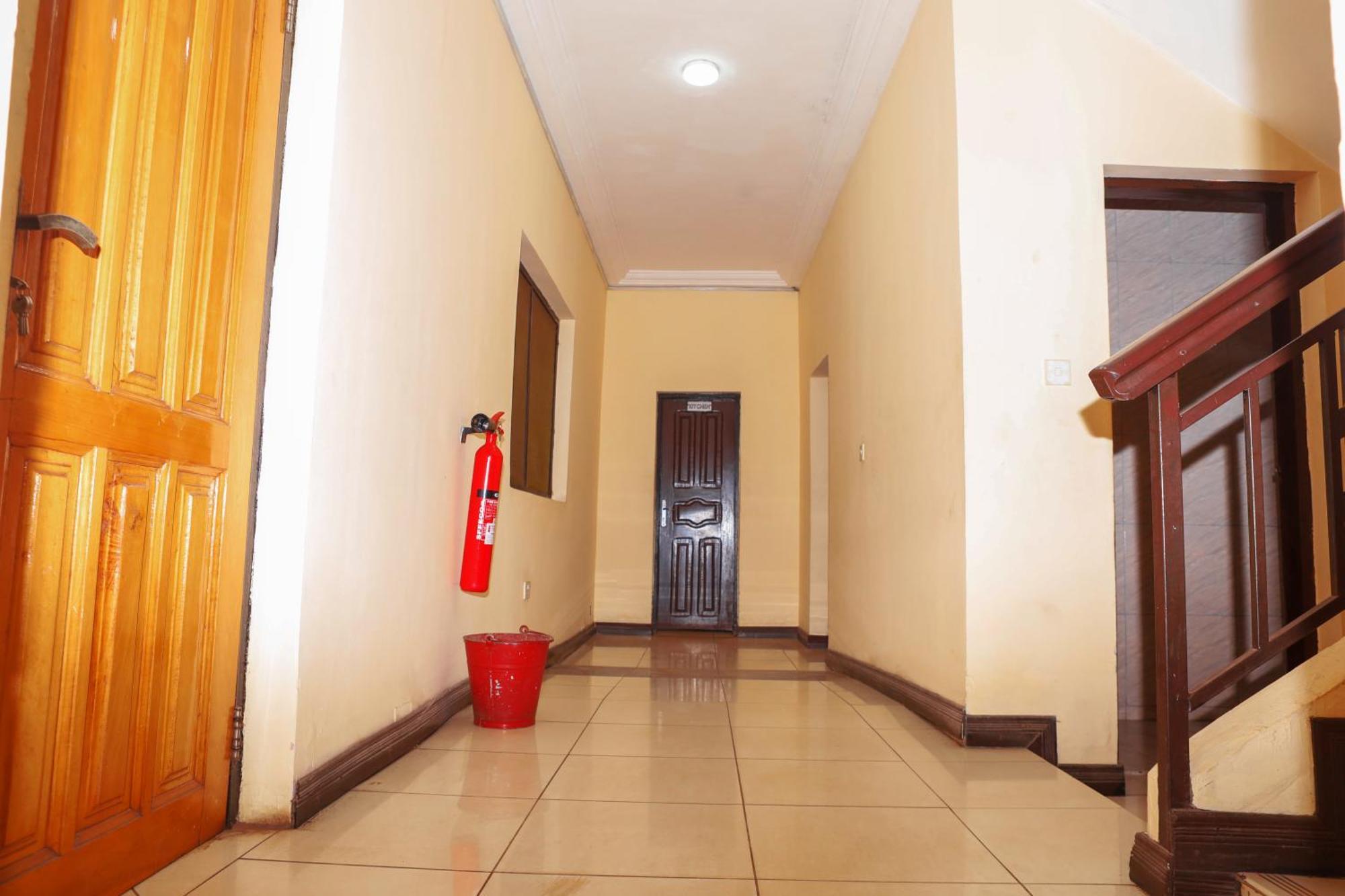 Jenos Hotels Accra Esterno foto