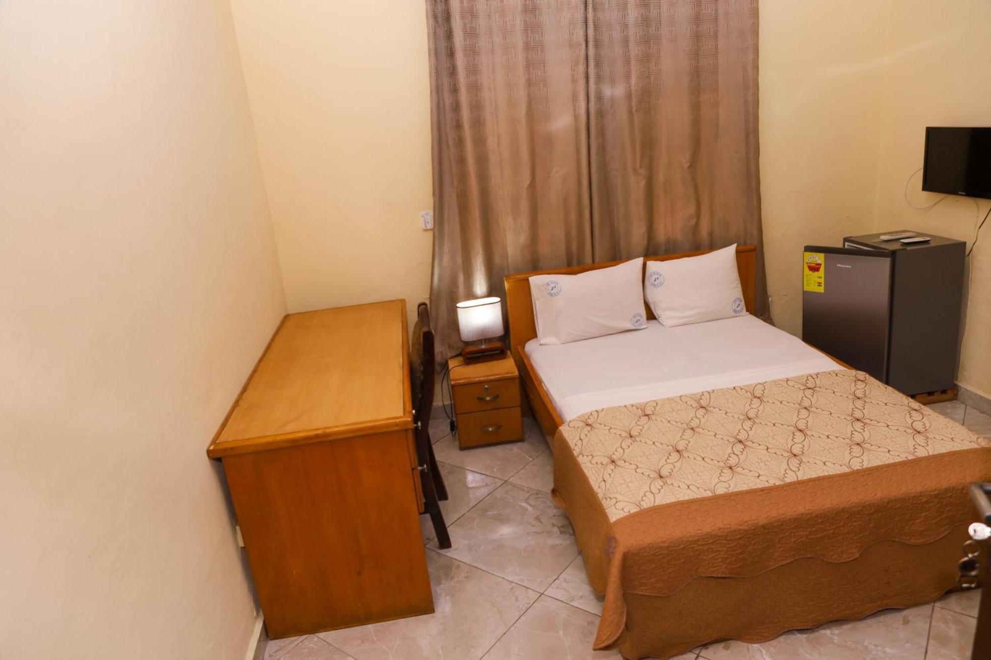 Jenos Hotels Accra Esterno foto