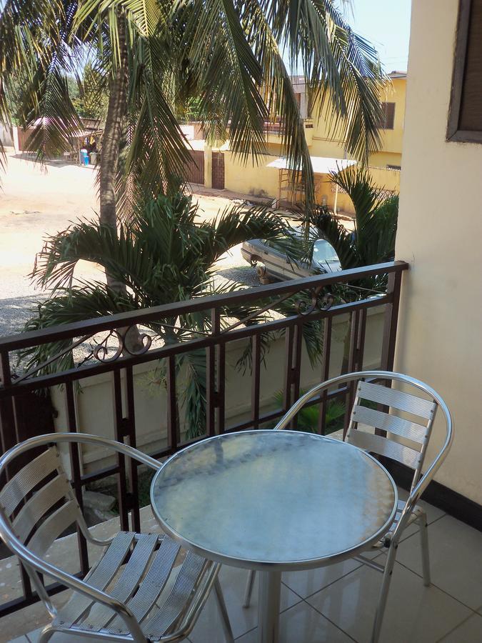 Jenos Hotels Accra Esterno foto