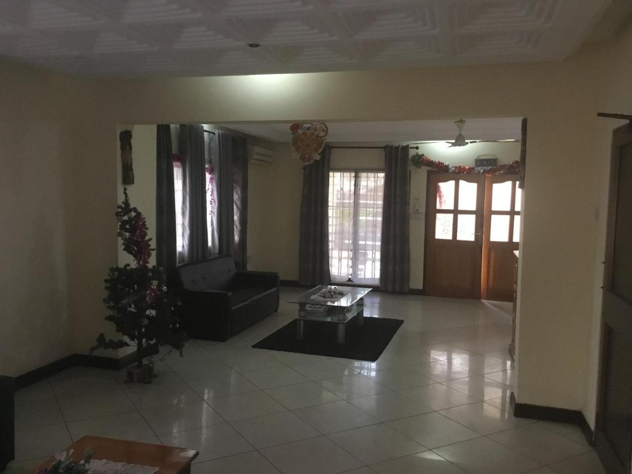 Jenos Hotels Accra Esterno foto