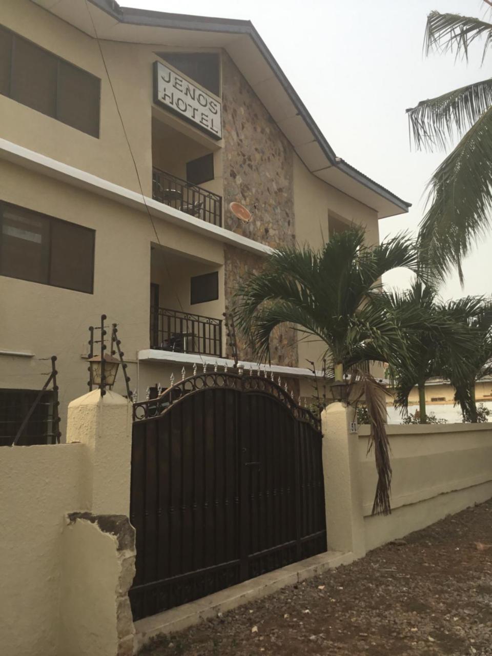Jenos Hotels Accra Esterno foto