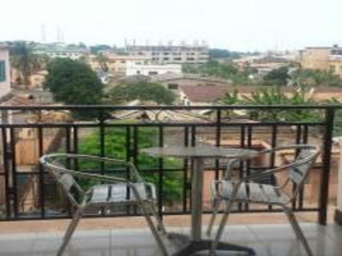 Jenos Hotels Accra Esterno foto