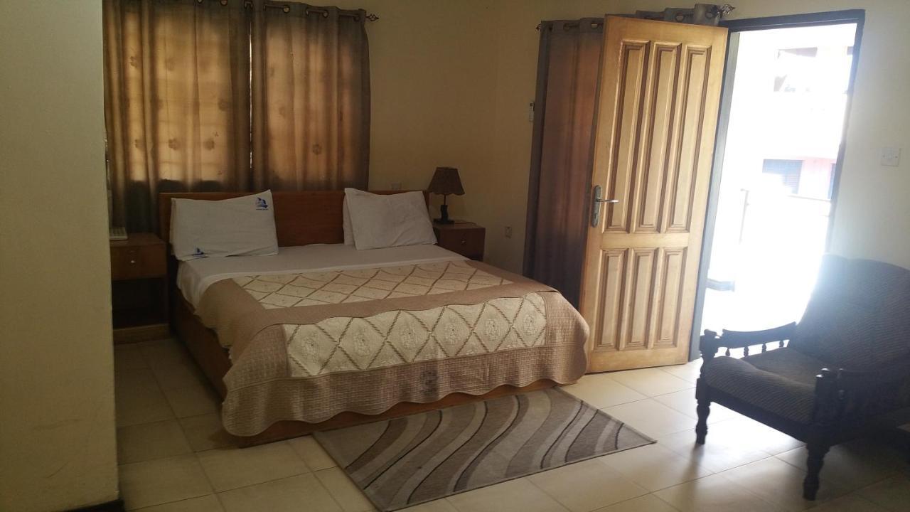 Jenos Hotels Accra Esterno foto