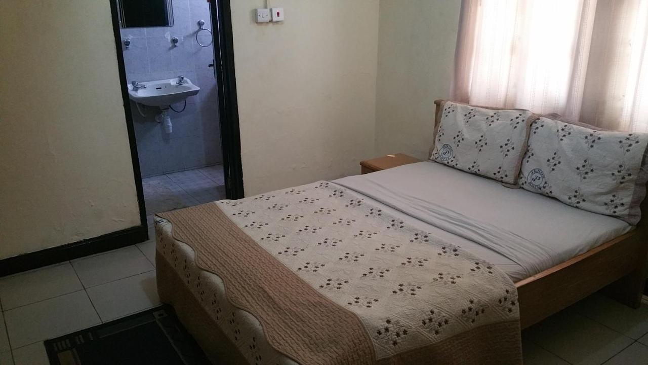 Jenos Hotels Accra Esterno foto
