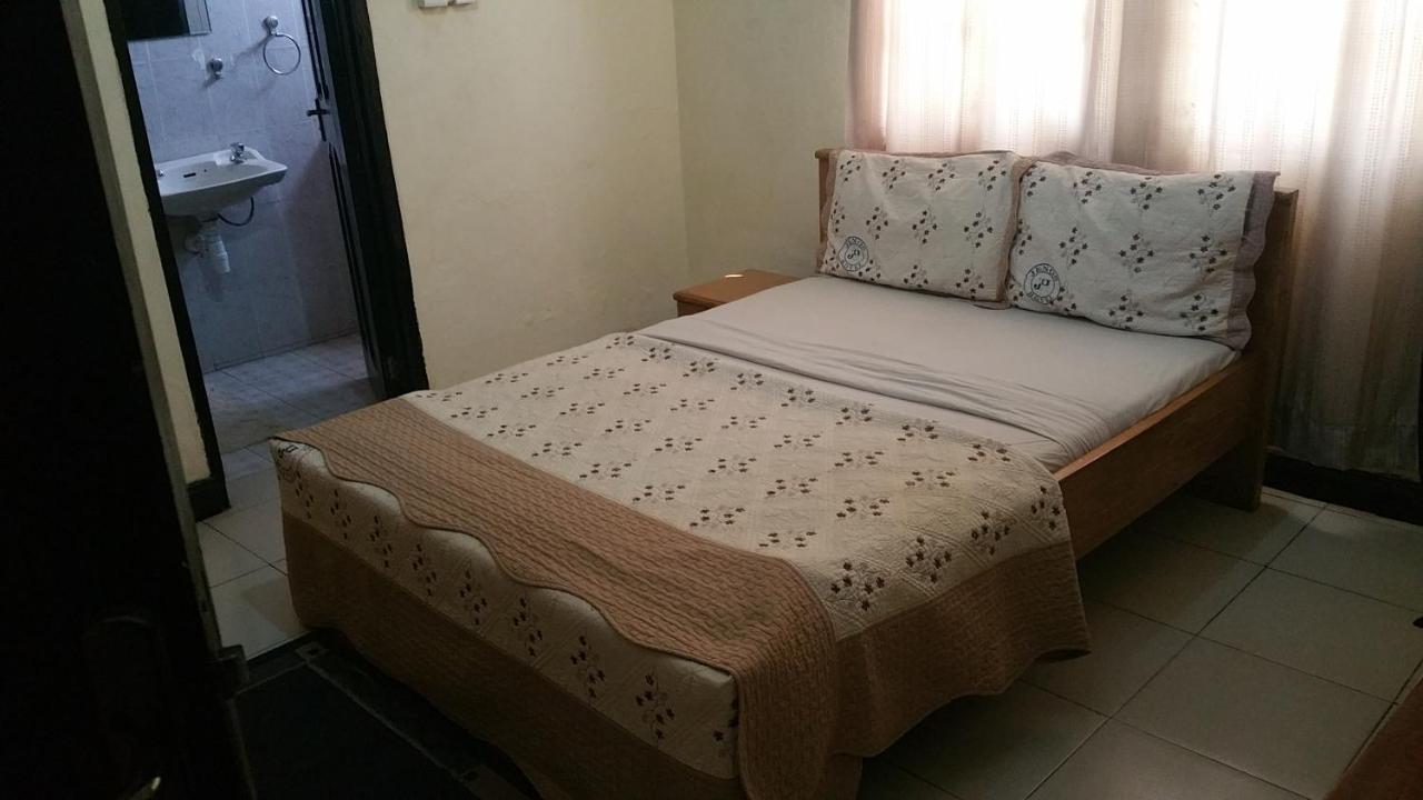 Jenos Hotels Accra Esterno foto
